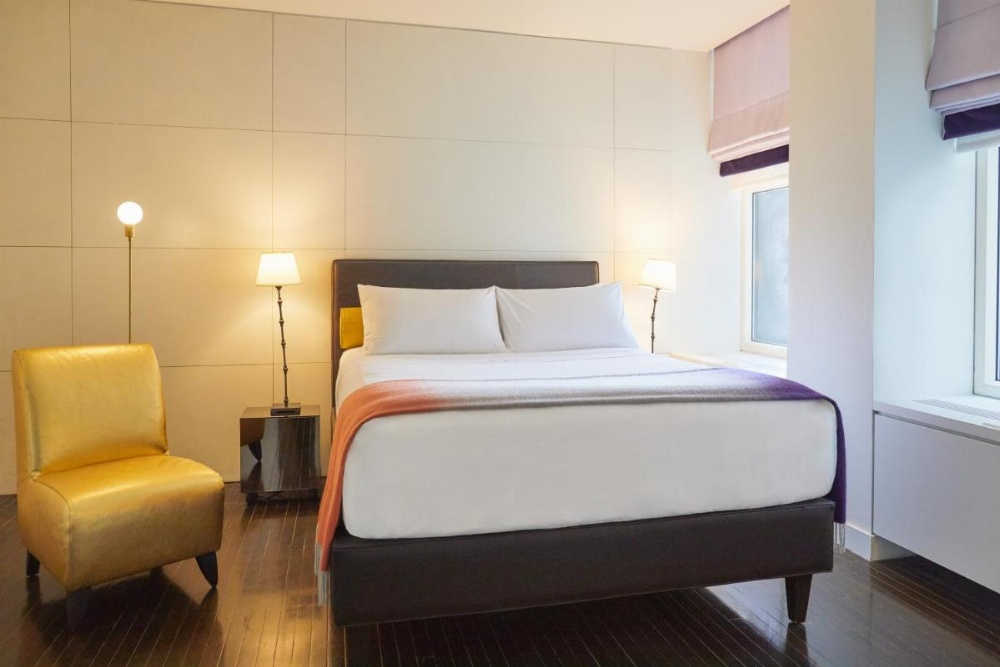 Standard Queen Room