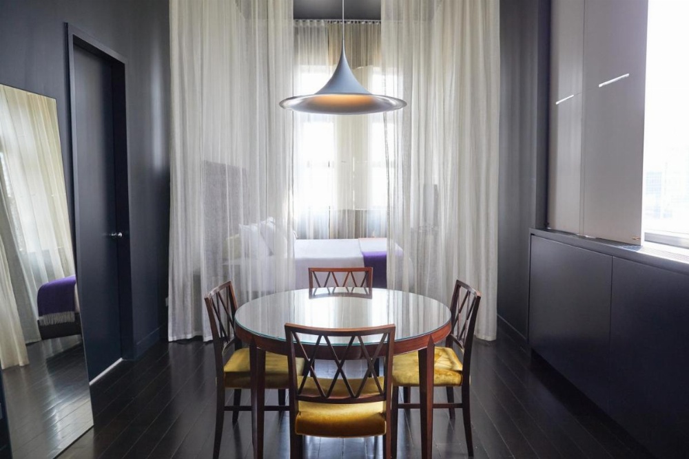 Room image 3